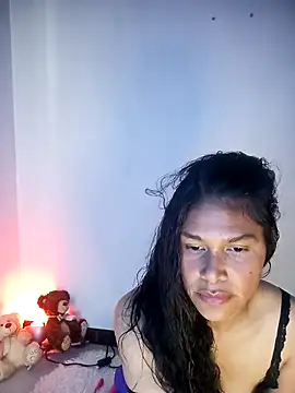 Snapshot of _aish_a chatting on 03/09/26, 08:13 aish a online show from 03/09/26, 08:13