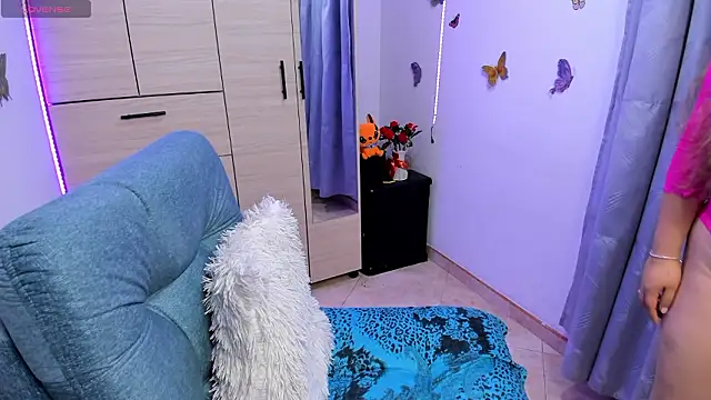 Snapshot of Maria_camila776 chatting on 03/04/26, 12:38 Maria camila776 online show from 03/04/26, 12:38