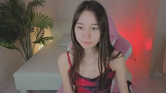 Snapshot of Nicole_Brownie chatting on 06/01/26, 12:34 Nicole Brownie online show from 06/01/26, 12:34