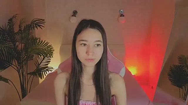 Snapshot of Nicole_Brownie chatting on 06/04/26, 12:49 Nicole Brownie online show from 06/04/26, 12:49