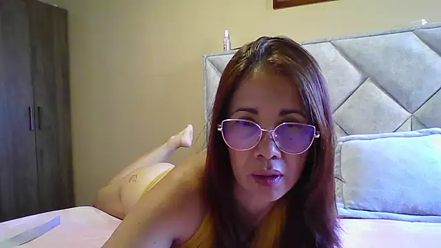 camila star10 online show from 06/09/26, 12:17