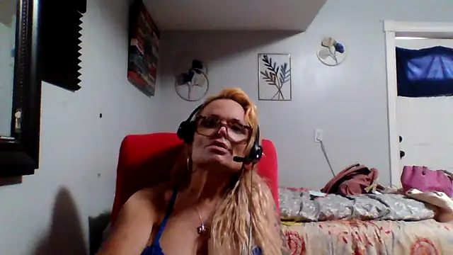 starandsky online show from 06/10/26, 03:44