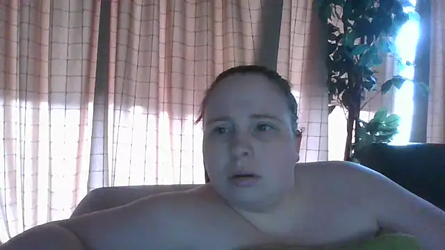 Sarahtjeuh  online show from 02/11/26, 01:16