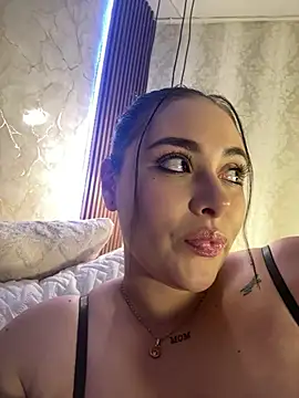 Snapshot of milaocean chatting on 02/21/26, 03:51 milaocean online show from 02/21/26, 03:51