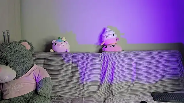 ViolettM online show from 02/20/26, 06:48