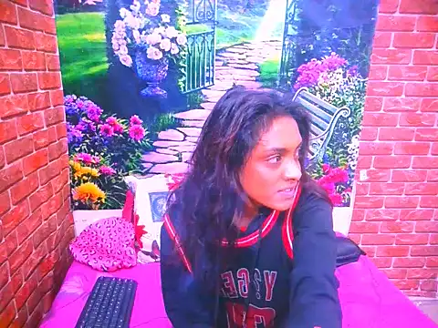 IndianPretty14u2Luv online show from 06/14/26, 05:09