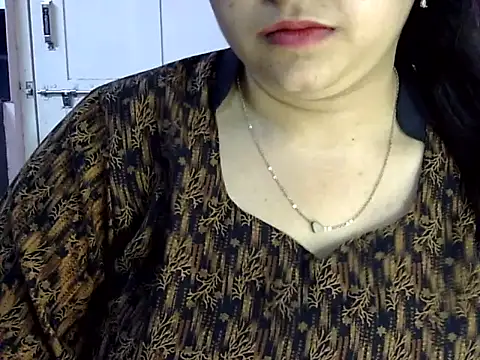 Cute Aliyaa online show from 06/03/26, 02:33