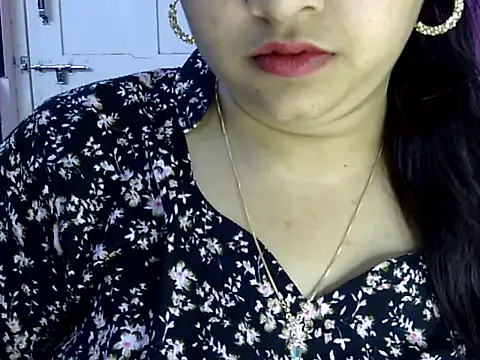 Cute Aliyaa online show from 06/23/26, 01:20