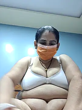 Snapshot of diyam4002 chatting on 02/09/26, 09:13 diyam4002 online show from 02/09/26, 09:13