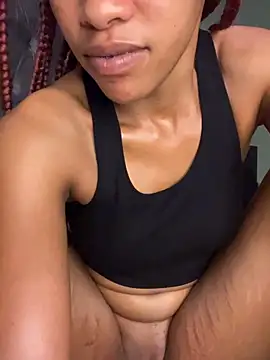 Snapshot of Hot_Mess18 chatting on 02/02/26, 07:01 Hot Mess18 online show from 02/02/26, 07:01