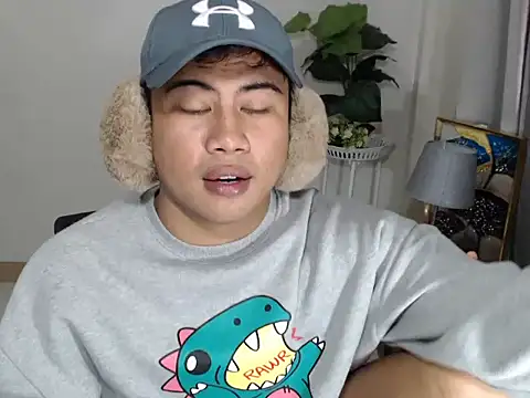 Snapshot of beraldick chatting on 02/17/26, 07:05 beraldick online show from 02/17/26, 07:05