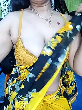 Snapshot of alinaarora chatting on 02/12/26, 04:46 alinaarora online show from 02/12/26, 04:46