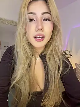 Isa cortes  online show from 06/23/26, 02:59