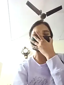 Snapshot of Mahira-- chatting on 02/16/26, 03:46 Mahira-- online show from 02/16/26, 03:46