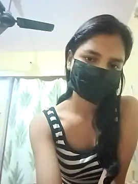 Snapshot of Mahira-- chatting on 02/23/26, 03:48 Mahira-- online show from 02/23/26, 03:48