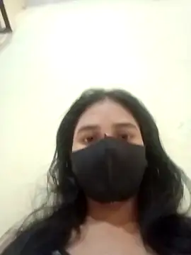 Mahira-- online show from 05/13/26, 03:48