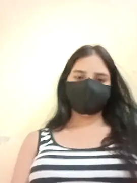 Snapshot of Mahira-- chatting on 06/21/26, 03:53 Mahira-- online show from 06/21/26, 03:53