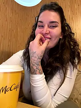 TattooGirlAlia online show from 01/19/26, 03:05