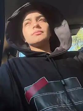 bliinkii and luka  online show from 02/27/26, 12:49