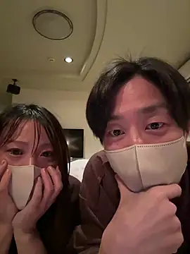 Snapshot of Sun_to_Moon01010 chatting on 03/10/26, 12:59 Sun to Moon01010 online show from 03/10/26, 12:59