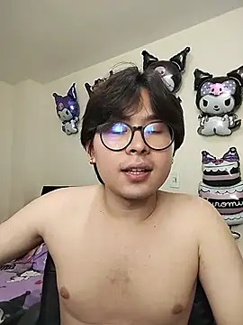 Snapshot of HeyImDante chatting on 05/07/26, 11:32 HeyImDante online show from 05/07/26, 11:32