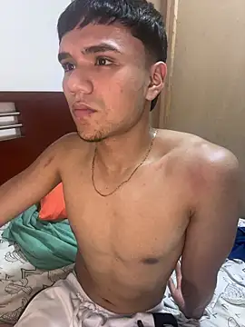 Snapshot of CreamKingg chatting on 02/04/26, 05:13 CreamKingg online show from 02/04/26, 05:13