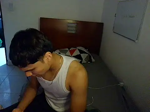 Snapshot of CreamKingg chatting on 03/21/26, 02:49 CreamKingg online show from 03/21/26, 02:49