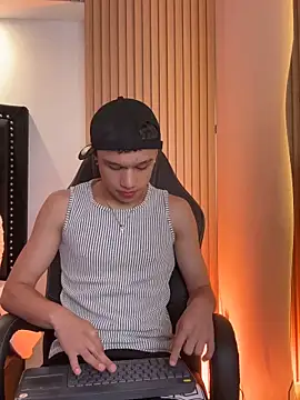 Dominik Souza online show from 06/13/26, 01:53