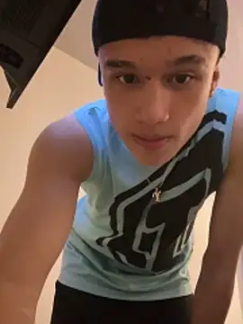 Dominik Souza online show from 06/14/26, 04:03