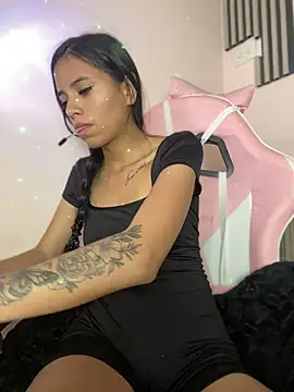 Snapshot of CELESTE_-EC chatting on 05/01/26, 04:55 CELESTE -EC online show from 05/01/26, 04:55