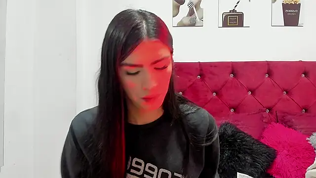 Snapshot of Isabella_Moon9 chatting on 02/10/26, 11:25 Isabella Moon9 online show from 02/10/26, 11:25