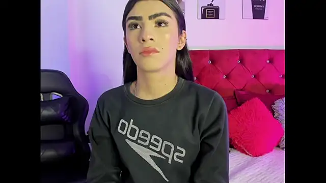 Snapshot of Isabella_Moon9 chatting on 02/11/26, 11:37 Isabella Moon9 online show from 02/11/26, 11:37