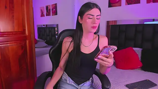 Snapshot of Isabella_Moon9 chatting on 02/23/26, 11:40 Isabella Moon9 online show from 02/23/26, 11:40