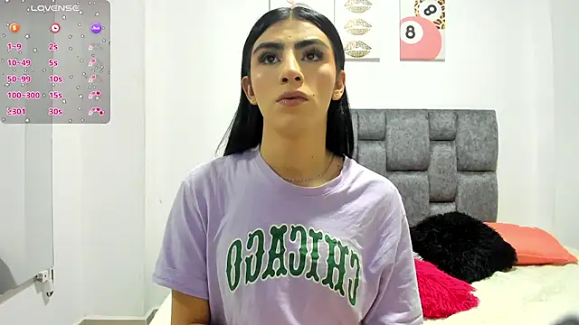 Snapshot of Isabella_Moon9 chatting on 04/12/26, 06:24 Isabella Moon9 online show from 04/12/26, 06:24