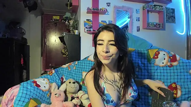 Snapshot of Rebecahart chatting on 03/12/26, 04:51 Rebecahart online show from 03/12/26, 04:51