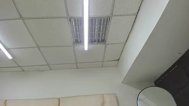 ZayraStorm online show from 05/15/26, 02:24
