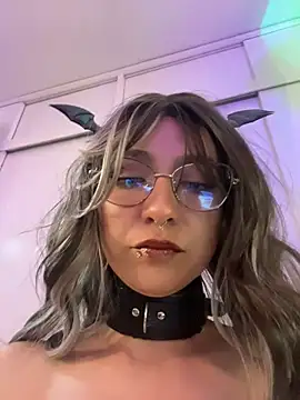 lilith rr online show from 06/25/26, 04:23