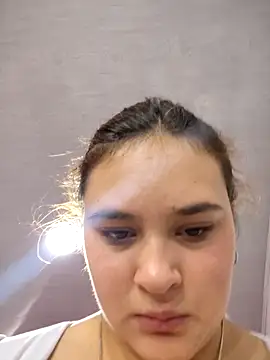 Snapshot of katty_42 chatting on 04/27/26, 06:39 katty 42 online show from 04/27/26, 06:39