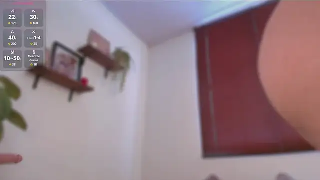 Snapshot of kittysophie_ chatting on 04/28/26, 08:36 kittysophie online show from 04/28/26, 08:36