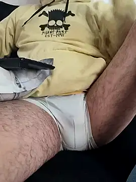 Snapshot of hairyandbigmann chatting on 03/05/26, 06:15 hairyandbigmann online show from 03/05/26, 06:15