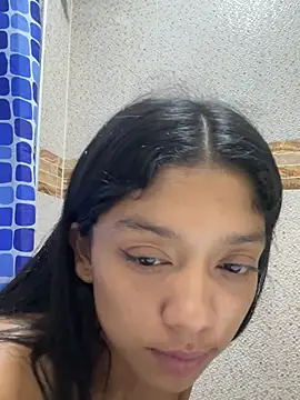 Snapshot of Vinaaly_ chatting on 06/08/26, 03:07 Vinaaly online show from 06/08/26, 03:07