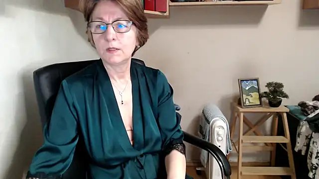 katemodel online show from 03/17/26, 07:44