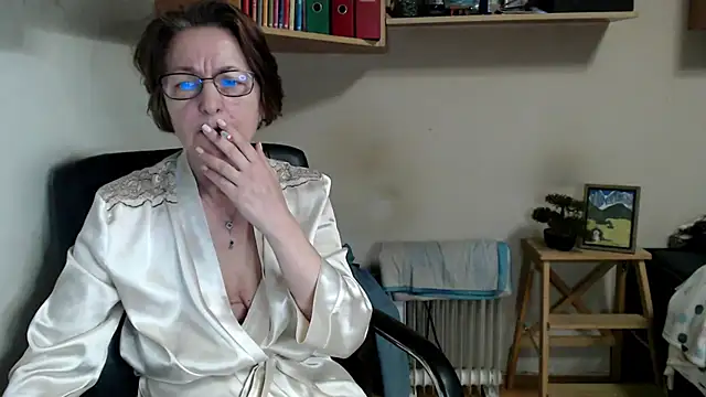 katemodel online show from 05/16/26, 10:36