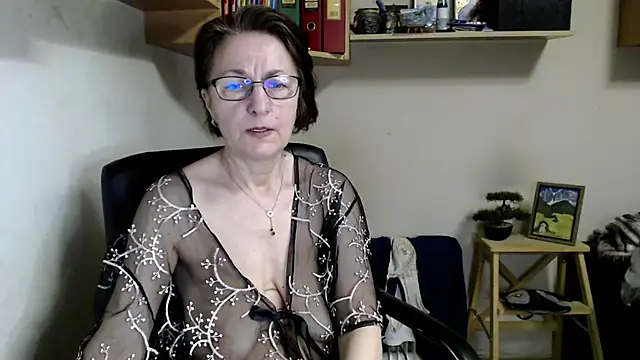Snapshot of katemodel chatting on 06/23/26, 06:33 katemodel online show from 06/23/26, 06:33