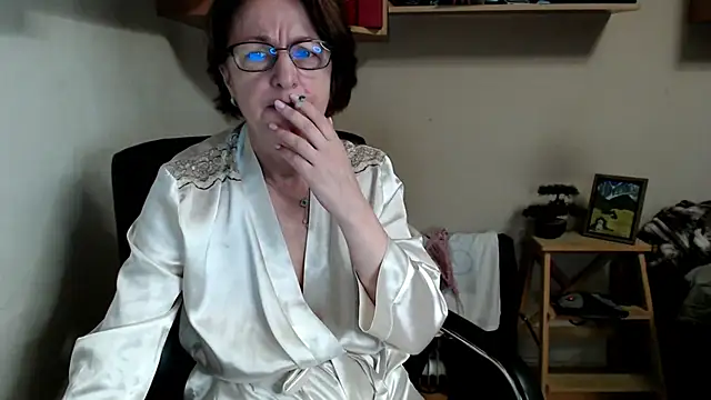 Snapshot of katemodel chatting on 06/24/26, 06:12 katemodel online show from 06/24/26, 06:12