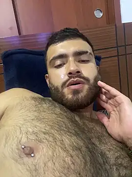 Snapshot of ryan_stone10 chatting on 02/06/26, 03:33 ryan stone10 online show from 02/06/26, 03:33