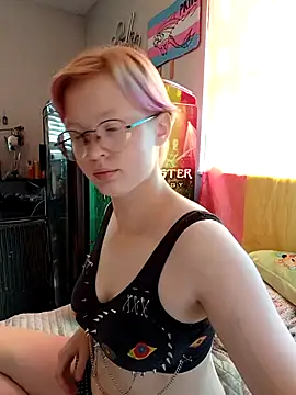 Snapshot of JennaFluid chatting on 07/16/26, 09:32 JennaFluid online show from 07/16/26, 09:32