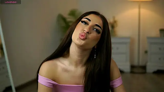 Snapshot of KassidyVibe chatting on 04/07/26, 02:56 KassidyVibe online show from 04/07/26, 02:56