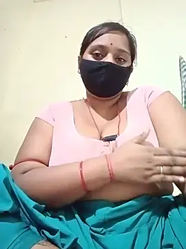 Poojaxx56 online show from 07/09/26, 04:55
