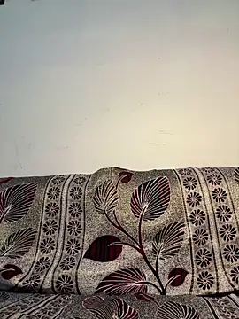 Snapshot of Roohbabe chatting on 03/07/26, 06:21 Roohbabe online show from 03/07/26, 06:21